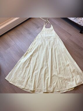 🆕 Zara Pistachio Green Halter Maxi Dress